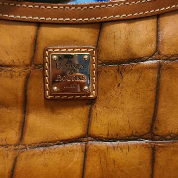 Dooney & Bourke purse - Picture 11 of 14